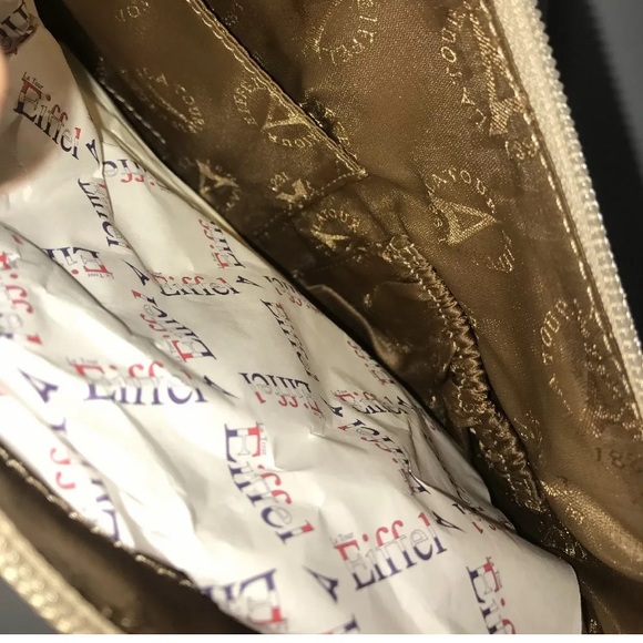 🚫SOLD🚫NWT La Tour Eiffel Paris 1887 Beige Vinyl Body - Picture 7 of 8